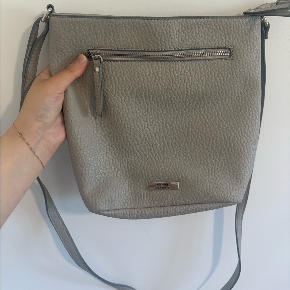 Roots Grey Bucket‎ Crossbody Bag